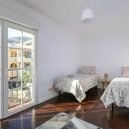 Casa 2 Bedroom Апартаменты Бенальмадена